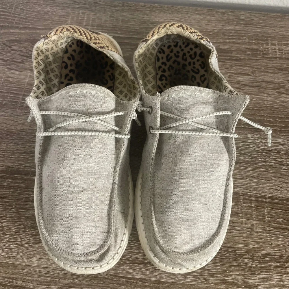 Hey Dude Wendy Chambray Woven Stone Gray Women's 9 Lightweight Slip On Loafers